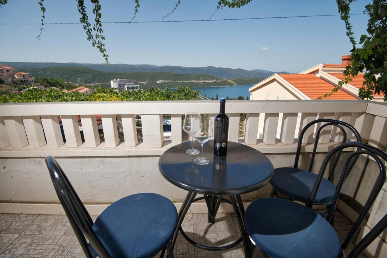 Apartments Bona Neum Bagian luar foto