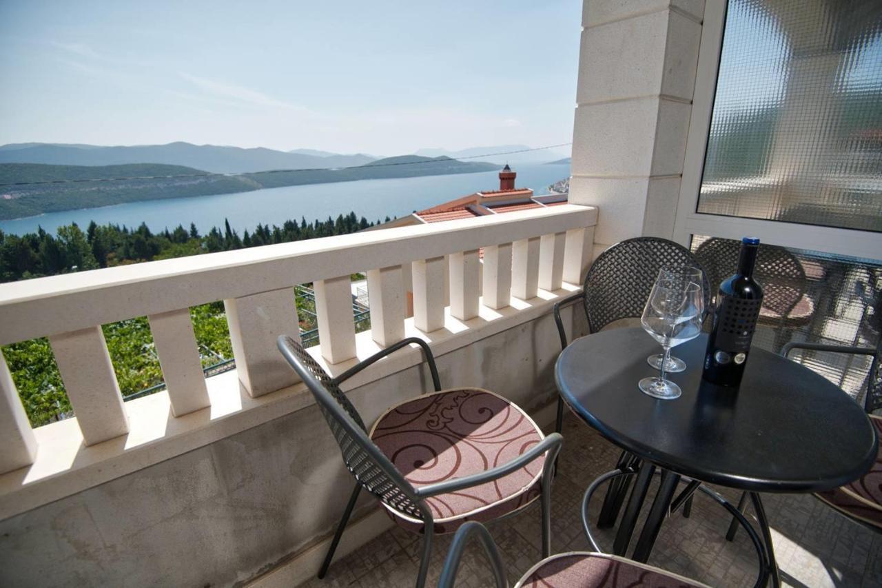 Apartments Bona Neum Bagian luar foto