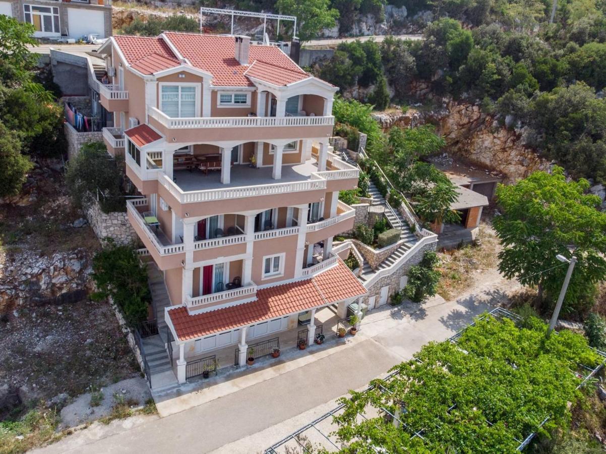 Apartments Bona Neum Bagian luar foto