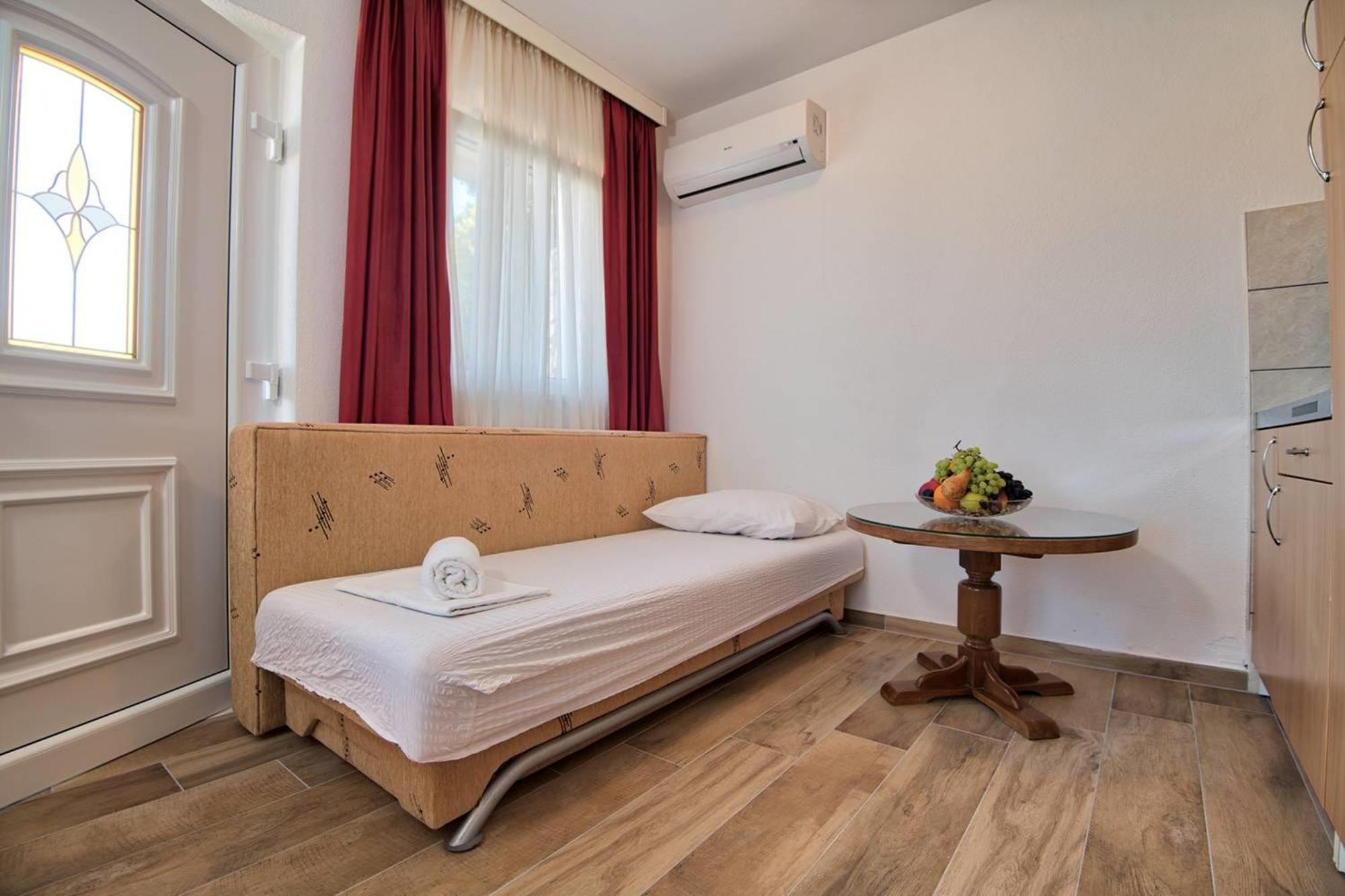 Apartments Bona Neum Ruang foto
